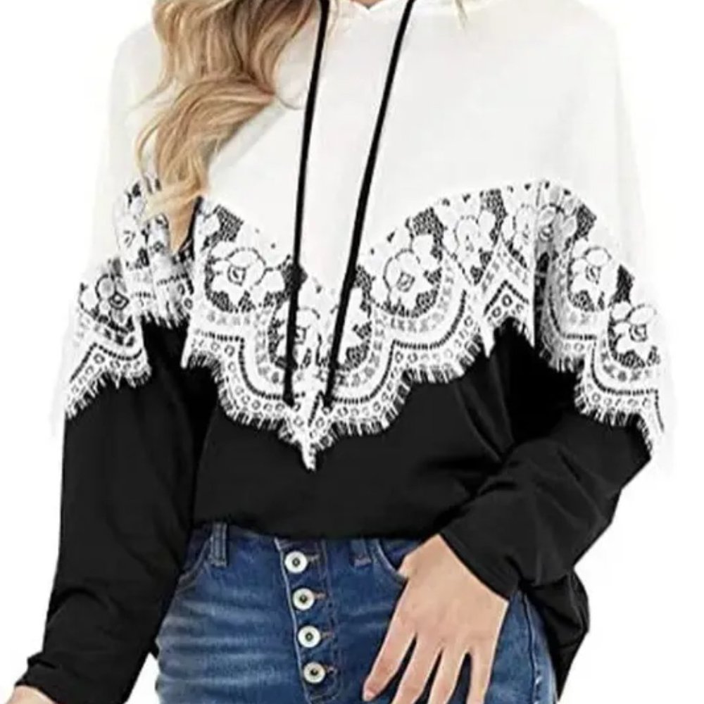Solid Color Lace Color Matching Hooded SWEATER_